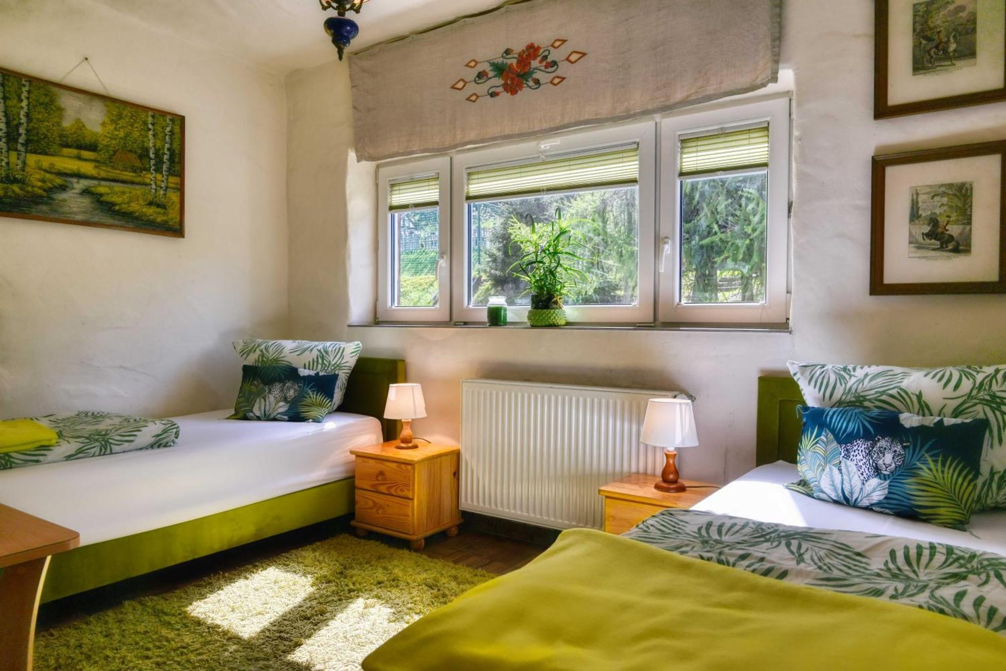 두슈니키 즈드로지 Osrodek Jagienka Zieleniec B&B 외부 사진